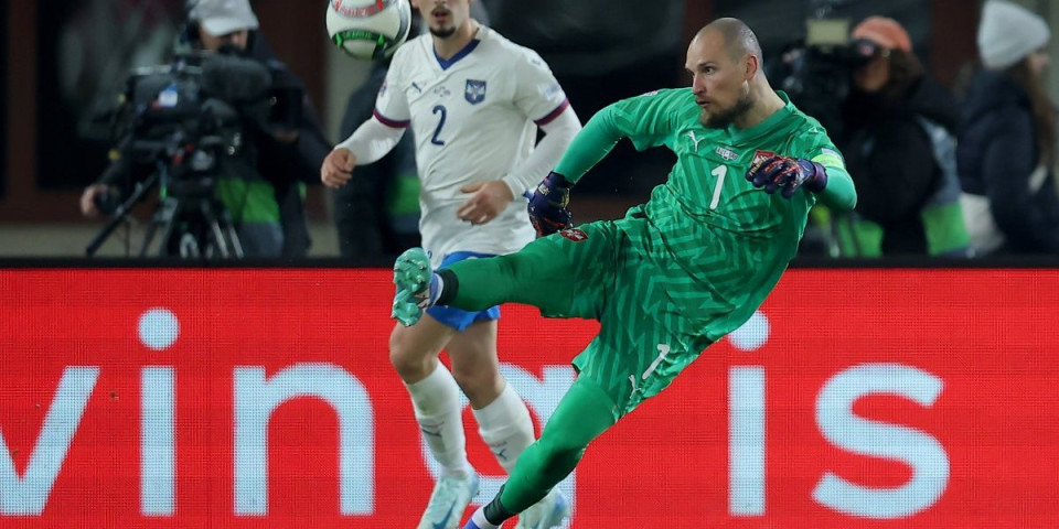 Razlog za brigu!? Rajković se povredio... Jedva izašao sa terenea!