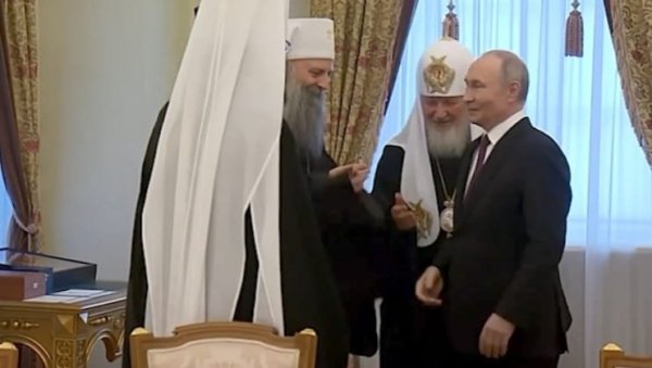 РАЗГОВОР ПУТИНА И ПАТРИЈАРХА: У Србији је у току обојена револуција - Запад жели да разбије идентитет српског народа! Вучић долази у Москву