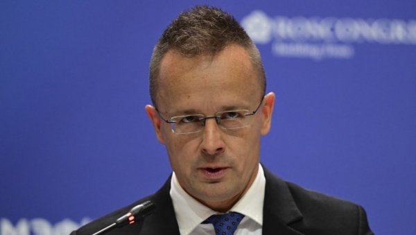 СИЈАРТО: План ЕК да укине увоз руских енергената је напад на приступачне рачуне у Мађарској СИЈАРТО: План ЕК да укине увоз руских енергената је напад на приступачне рачуне у Мађарској