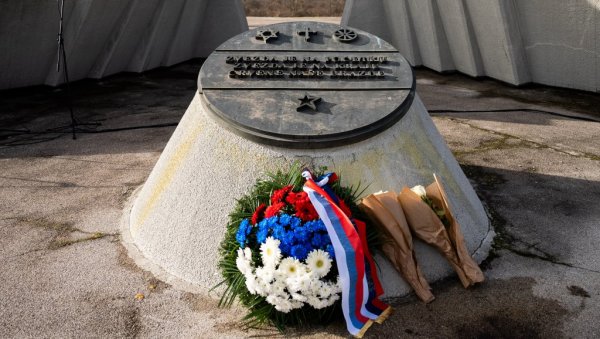 КУЛТУРНО ДОБРО ЋЕ ОБНОВИТИ И ЗАШТИТИТИ: Спомен-комплекс Стратиште код Панчева биће ускоро рестауриран КУЛТУРНО ДОБРО ЋЕ ОБНОВИТИ И ЗАШТИТИТИ: Спомен-комплекс Стратиште код Панчева биће ускоро рестауриран