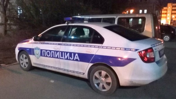 УХАПШЕНА СА 10 КГ КОКАИНА: Осумњиченом заплењено и возило УХАПШЕНА СА 10 КГ КОКАИНА: Осумњиченом заплењено и возило