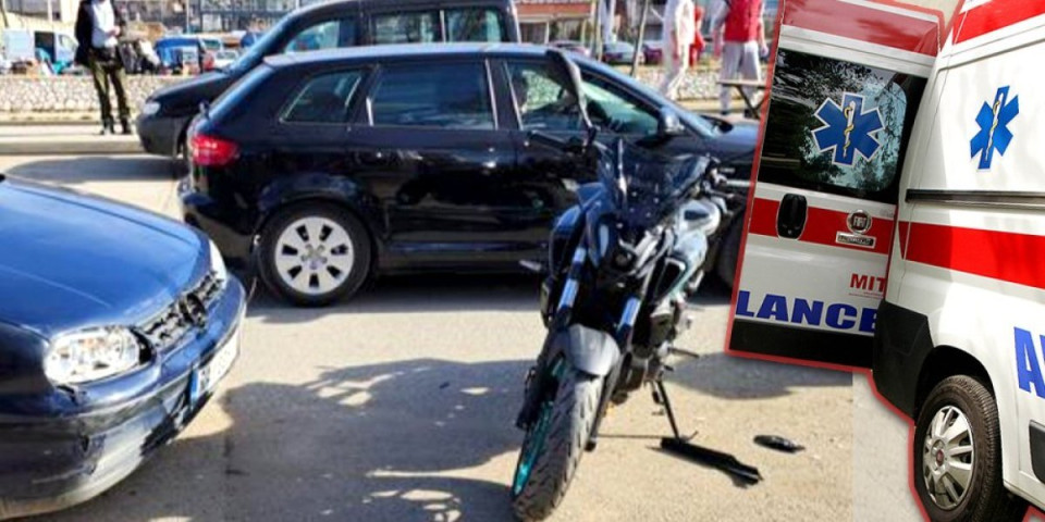 Povređen motociklista i žena: Sudar motocikla i automobila u Prokuplju