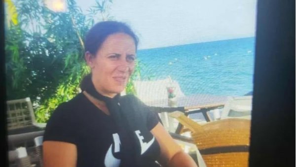 ПРОНАЂЕНА БИЉАНА КОЈА ЈЕ НЕСТАЛА НА ПЛАЖИ У ГРЧКОЈ: Виђена у другом месту, Срби је препознали преко фотографије ПРОНАЂЕНА БИЉАНА КОЈА ЈЕ НЕСТАЛА НА ПЛАЖИ У ГРЧКОЈ: Виђена у другом месту, Срби је препознали преко фотографије
