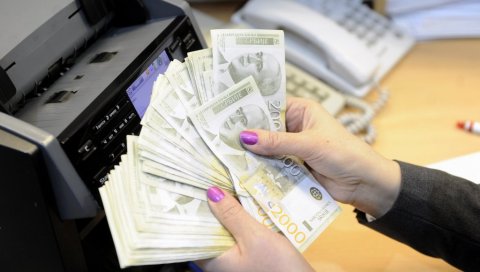 СРБИЈА ИЗДВАЈА ДО 380.000 ДИНАРА У ОКВИРУ СТРАТЕГИЈЕ ЗАПОШЉАВАЊА: Ево ко све има право да се пријави