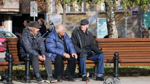 ПЕНЗИОНИ СИСТЕМ ПОД ПРИТИСКОМ У ОВОЈ ЗЕМЉИ: Ово је прва генерација која би могла да ради до седамдесете године