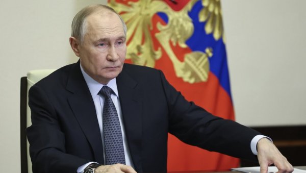 ОСТАВЉАЈУ ПУТИНА НА ЦЕДИЛУ: Руска нафта губи највећег купца