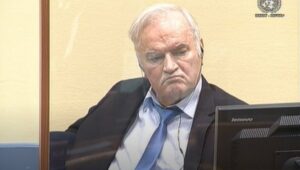 <div>“SVE JE SLABIJI I SVE LOŠIJE PRIČA” Otkrivene najnovije informacije o stanju Ratka Mladića</div>